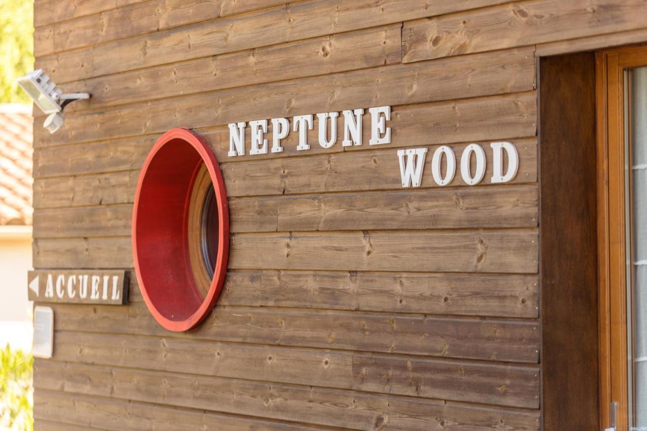 Chambre d’Hôtes Neptune Wood Arzens Exterior foto